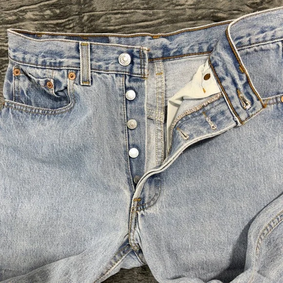 Vintage Levis 501 Made in USA Light Wash Straight Leg Jeans W31 L32 1994 - Picture 3 of 12